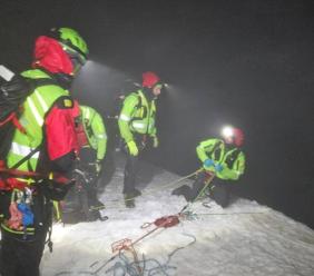 Parapendista precipita sui Sibillini: tratto in salvo dopo 8 ore di soccorsi