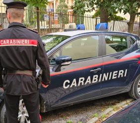 Macerata - Controlli a tappeto dei carabinieri tra bar, strade e luoghi sensibili: multe da 3mila euro in due locali