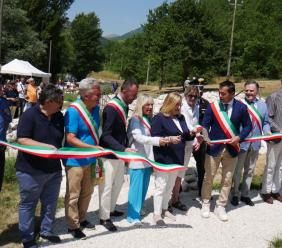 Benessere e natura: aperti i nuovi laghetti a Pieve Torina, accanto al percorso Kneipp (VIDEO)