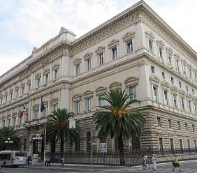 Bankitalia, crescita ferma nelle Marche: industria in calo, tiene il turismo