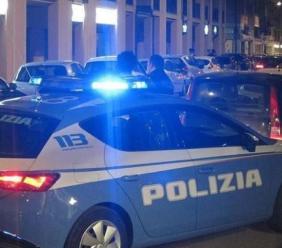 Macerata, minaccia commerciante del centro con una bottiglia di vetro: arrestato