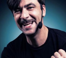 Risate assicurate a Caldarola, Piero Massimo Macchini chiude il Restart Festival