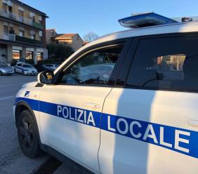Tolentino, occupazione abusiva e parrucchieria senza requisiti: fioccano le sanzioni