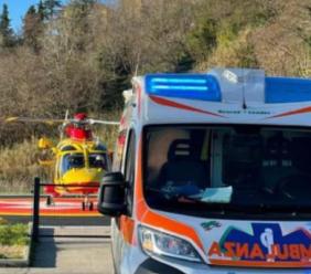 Apiro, incidente sulla SP117: motociclista 52enne in codice rosso elitrasportato a Torrette