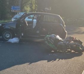 Fiuminata, scontro tra auto e moto a Ponte Castello: donna trasportata a Torrette