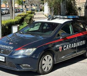 "Mi hanno tamponato", ma l'incidente è finto: tentata frode all'assicurazione, denunciato