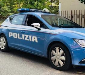 Eroina e cocaina nascoste in una fioriera: scatta il sequestro della Polizia