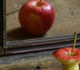 Quando il corpo parla e si trasforma nel manifesto di un dolore silenzioso: cibo, emozioni e bisogno d’amore negli adolescenti