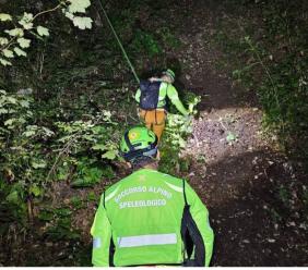 Bloccato tra le rocce all’Ambro: escursionista salvato dal Soccorso Alpino