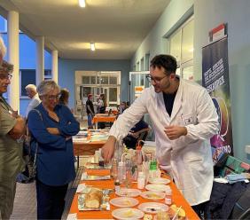 Api, chimica e microalghe: l'Università di Camerino illumina la Notte dei ricercatori