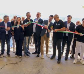 Belforte, nuova stalla hi-tech per l’azienda Di Pietrantonio: "Qui si faranno 50 quintali di latte al giorno"