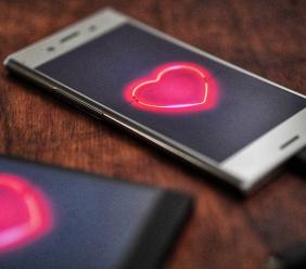 L’evoluzione del sesso digitale: tra realtà virtuale e incontri reali L’evoluzione del sesso digitale: tra realtà virtuale e incontri reali
