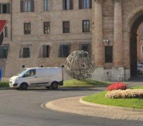 Macerata, lavori nell'area parcheggio di piazza Nazario Sauro: c'è la proroga