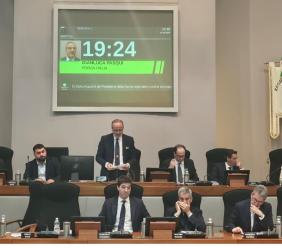 Marche, Gianluca Pasqui eletto presidente del Consiglio regionale Marche, Gianluca Pasqui eletto presidente del Consiglio regionale