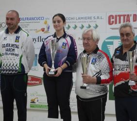 Beatrice Cesoroni trionfa al Trofeo Città di Treia di bocce: giovane talento inarrestabile