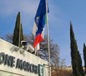 La Regione Marche avvia la modifica dello Statuto: giunta da sei a otto assessori