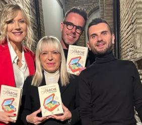 Marche da amare,  Natasha Stefanenko conquista San Severino con la sua "Guida sentimentale"