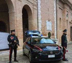 "Ci sono 5 mila euro a rischio sul suo conto": finto operatore le ruba le credenziali, scoperto dai carabinieri