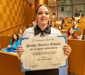 Laureata Unimc vince il Premio America Giovani: premiata alla Camera dei Deputati Laureata Unimc vince il Premio America Giovani: premiata alla Camera dei Deputati