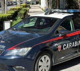 Corridonia - "C'è un giovane ubriaco che si aggira tra le auto": nello zaino aveva arnesi da scasso, denunciato