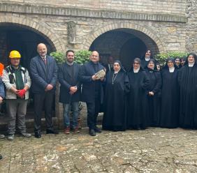 Monte San Martino, al via il cantiere per il monastero delle Benedettine: "Torneremo al nostro prega, lavora, accogli" Monte San Martino, al via il cantiere per il monastero delle Benedettine: "Torneremo al nostro prega, lavora, accogli"