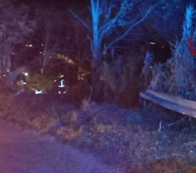 Loro Piceno, auto esce di strada: 54enne estratta dalle lamiere dai vigili del fuoco