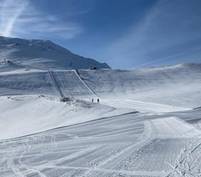Prima nevicata sui Sibillini: piste da sci aperte a Bolognola e Frontignano