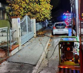 Corridonia, appartamento in fiamme nella notte: i vigili del fuoco lo dichiarano inagibile