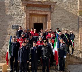 Ripe San Ginesio celebra la Virgo Fidelis: presenti tanti Sindaci dei vari comuni Ripe San Ginesio celebra la Virgo Fidelis: presenti tanti Sindaci dei vari comuni