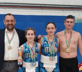 Trionfo nel Sumo ai Campionati italiani: poker di medaglie d'oro per gli atleti del Cus Macerata