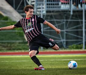 La Recanatese spreca il vantaggio: la Maceratese rimonta e strappa un 2-2 nel derby al Tubaldi