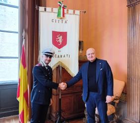 Recanati, c'è un nuovo comandante della polizia locale. E a Chiarino la strada chiude per 2 giorni Recanati, c'è un nuovo comandante della polizia locale. E a Chiarino la strada chiude per 2 giorni