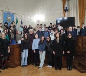 Macerata, studenti francesi in visita in Provincia. Il consiglio di Parcaroli: "Imparate le lingue e viaggiate"