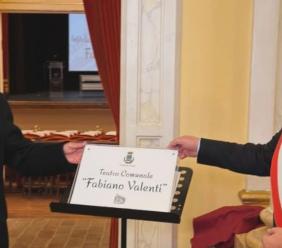 Treia, il Teatro Comunale intitolato a Fabiano Valenti: "Restituiamo ciò che ha dato alla città"