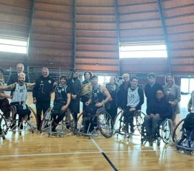 Quando la comunità fa squadra: a Sarnano una giornata di ascolto e testimonianze sulla disabilità Quando la comunità fa squadra: a Sarnano una giornata di ascolto e testimonianze sulla disabilità