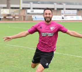 Tolentino, Lovotti è di nuovo cremisi: ufficiale il ritorno dell'attaccante. Cappa saluta e vola in Abruzzo