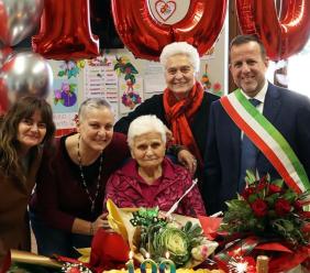 Pollenza festeggia la neocentenaria Fulvia Colotti Pollenza festeggia la neocentenaria Fulvia Colotti