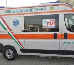Recanati, precipita dal quarto piano di un'abitazione: ragazza di 20 anni trasportata a Torrette