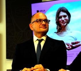 Scuole del cratere, in arrivo gli organici in deroga. Castelli: "Pronti prima dell'inizio dell'anno scolastico"