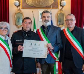 Loro Piceno, 38 anni di servizio: il saluto della comunità al carabiniere Michele De Palma