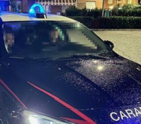 Lascia l'IPhone sul tavolo del ristorante: il cameriere lo ruba, ma viene tradito dalla geolocalizzazione