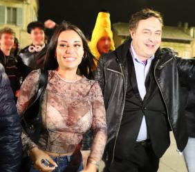 Andrea Dipré arriva a Fermo: "Io Maradona della politica". In lista la pornostar Freya Ferrari