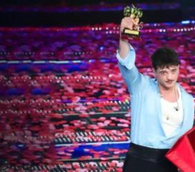 Falsi biglietti per il concerto di Olly: truffata 23enne di Corridonia, denunciati padre e figlio