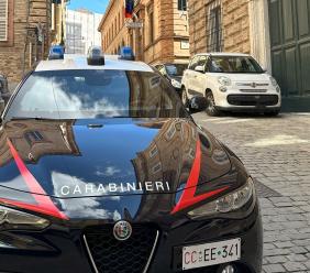Controlli nel Maceratese: un denunciato per guida in stato di ebbrezza e un giovane segnalato per droga