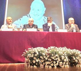 Mogliano celebra la pace: successo per il convegno su Giovanni XXIII al teatro Apollo Mogliano celebra la pace: successo per il convegno su Giovanni XXIII al teatro Apollo