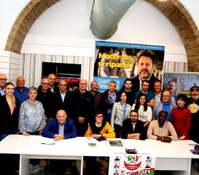 Pd Macerata, presentata la lista per Tittarelli sindaco: "Un misto tra volti nuovi ed esperienza" (FOTO) Pd Macerata, presentata la lista per Tittarelli sindaco: "Un misto tra volti nuovi ed esperienza" (FOTO)