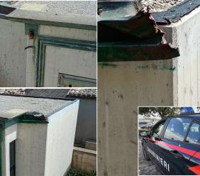 Raid dei ladri al cimitero di Borgiano: rubate grondaie in rame di una cappella di famiglia