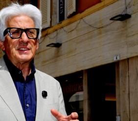 Parcaroli: “Vincerò al primo turno. Ora il maxi palazzetto per riportare la Lube a Macerata” (VIDEO e FOTO) Parcaroli: “Vincerò al primo turno. Ora il maxi palazzetto per riportare la Lube a Macerata” (VIDEO e FOTO)