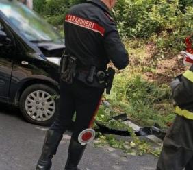 Auto contro un albero a Pioraco: muore una donna