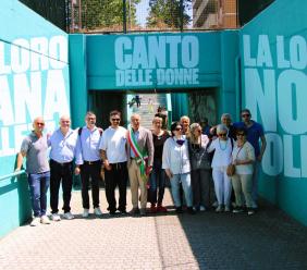Porto Recanati, ecco il sottopasso "Alda Merini": i murales di Morden Gore contro la violenza di genere Porto Recanati, ecco il sottopasso "Alda Merini": i murales di Morden Gore contro la violenza di genere